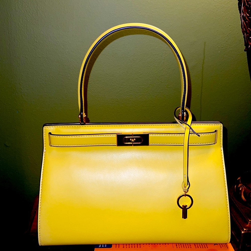 Tory Burch top handle. New with tags. Never used.